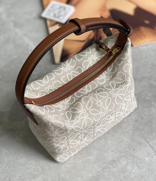 Celine Cubi Embroidered Lunch Large Bag - White 65088 - Image 4