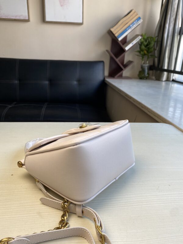 Coach Willis Mini Fat Messenger Handbag - White 13190 - Image 4