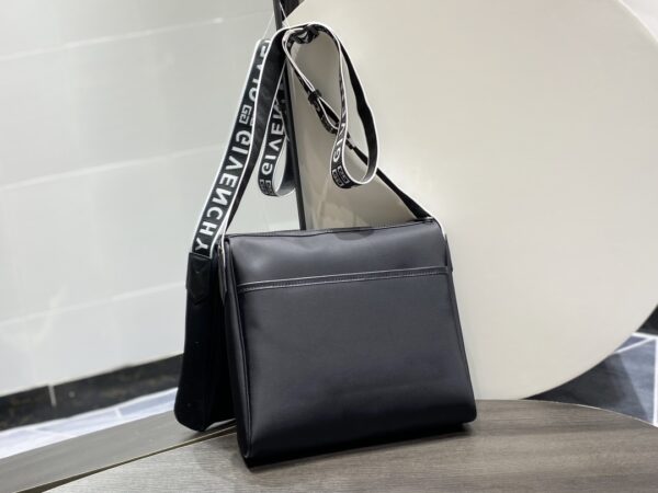 Givenchy Zipper Crossbody Bag - Black 44895 - Image 5