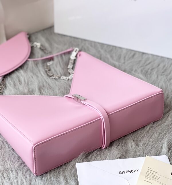 Givenchy V-shaped Cut Out Small Handbag - Pink 21060 - Image 3