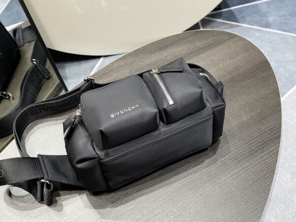 Givenchy Zipper Opening Crossbody Bag - Black 11889 - Image 2