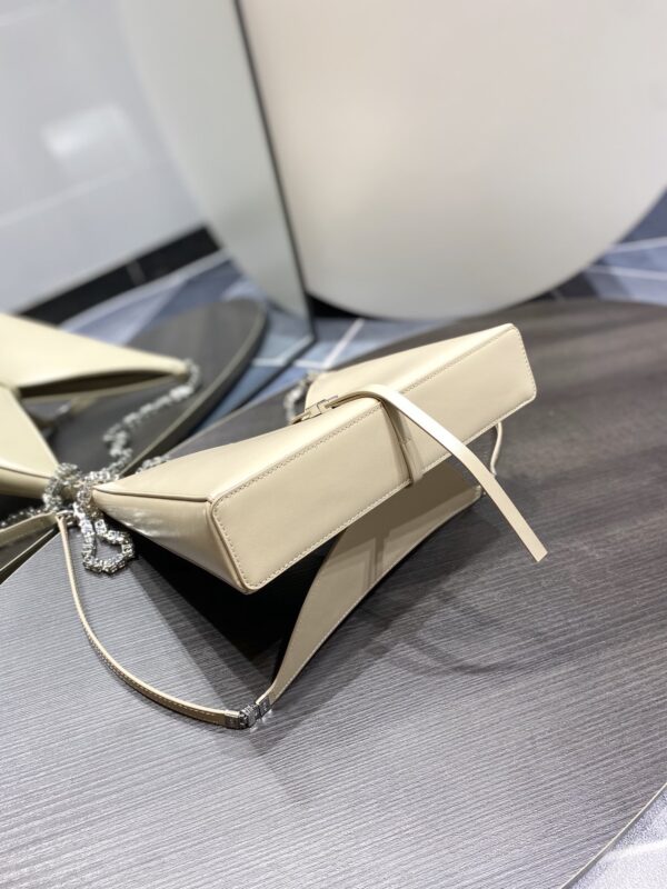 Givenchy Cut-out Chain Small Handbag - Cream 14534 - Image 3