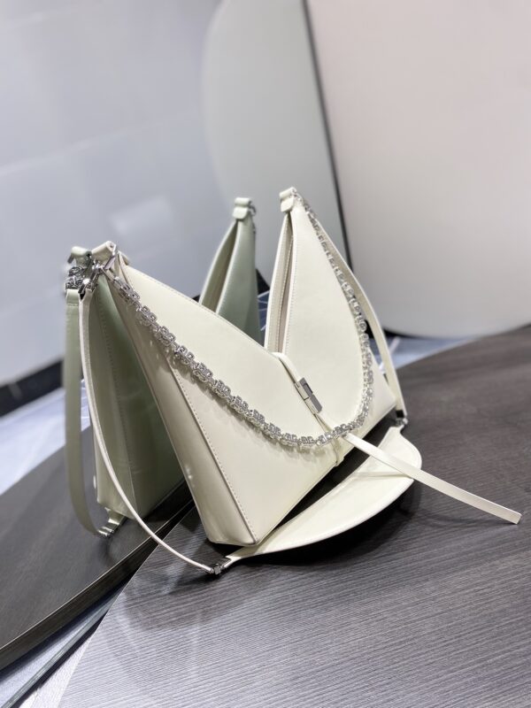 Givenchy Cut-out Chain Small Handbag - White 40166 - Image 5