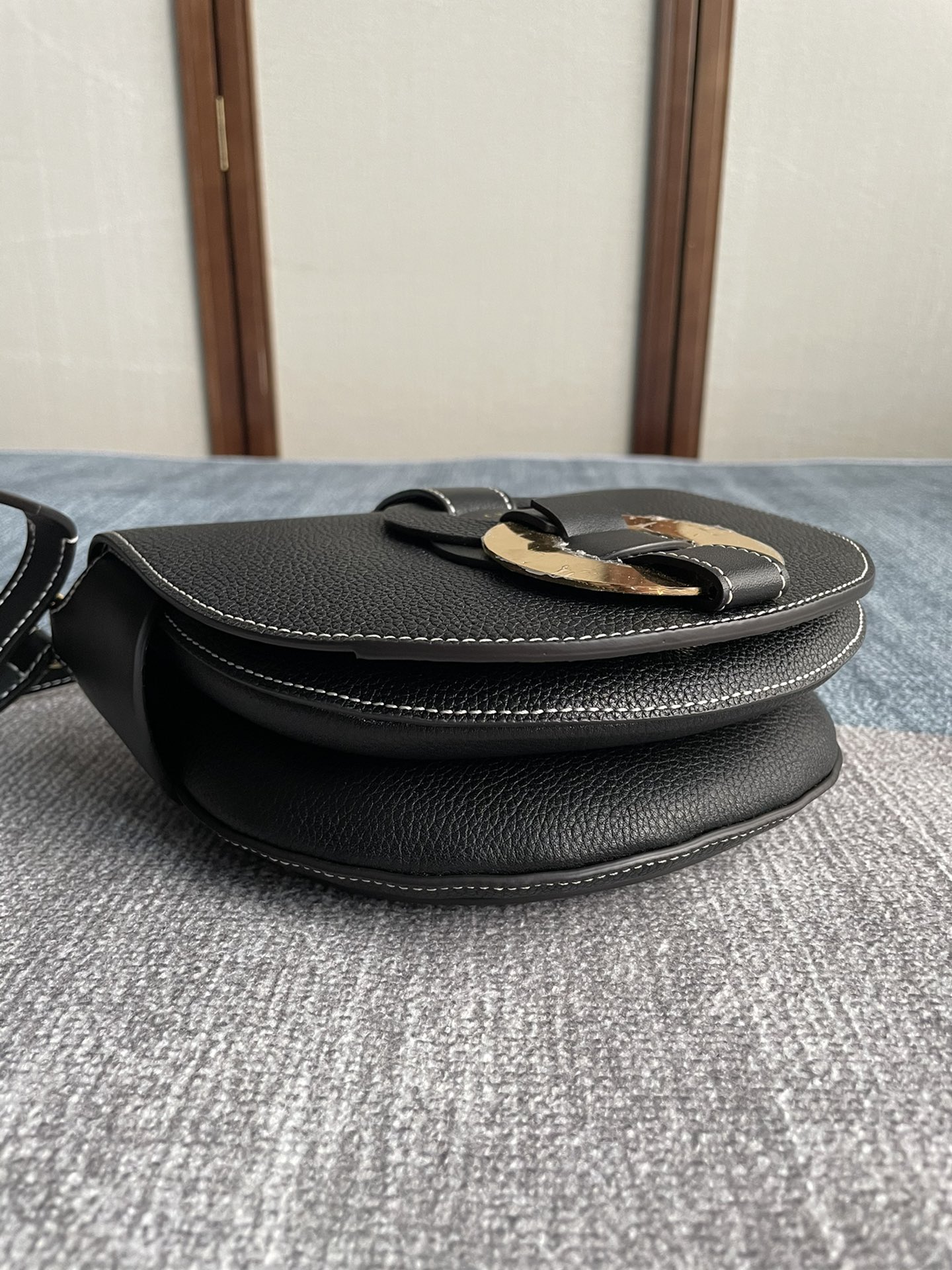 Chloe Darryl Extreme Dark Saddle Bag - Black 29501 - Image 4