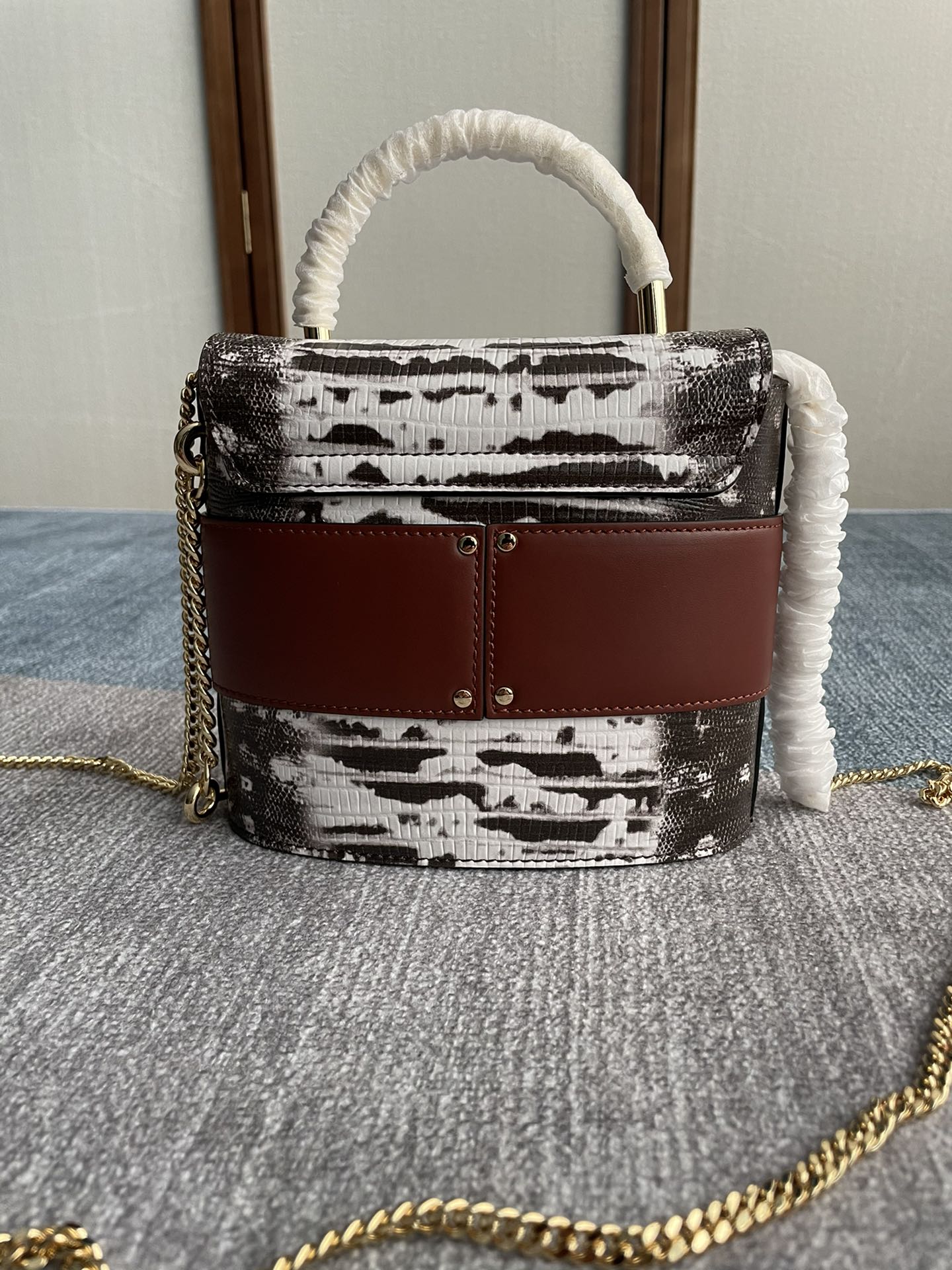 Chloe Small Aby Lock Handbag 19030 - Image 4