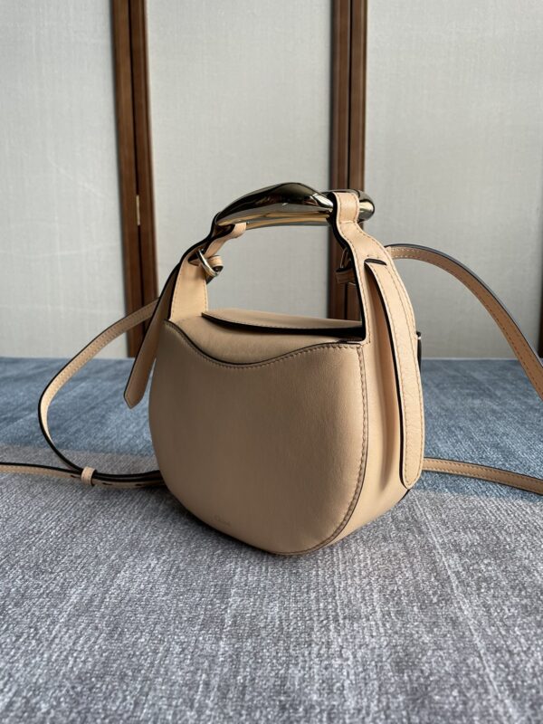 Chloe Kiss Series Handbag - Cream 81575 - Image 5