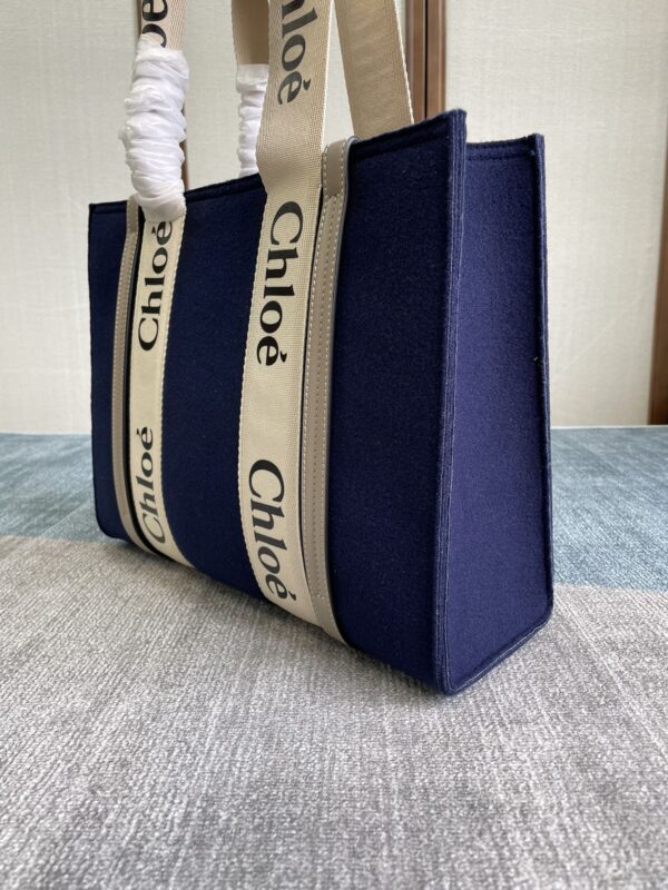 Chloe Woody Medium Tote Bag - Blue 84555 - Image 5