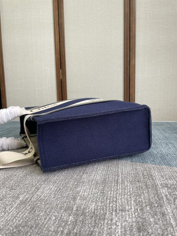 Chloe Woody Medium Tote Bag - Blue 84555 - Image 3
