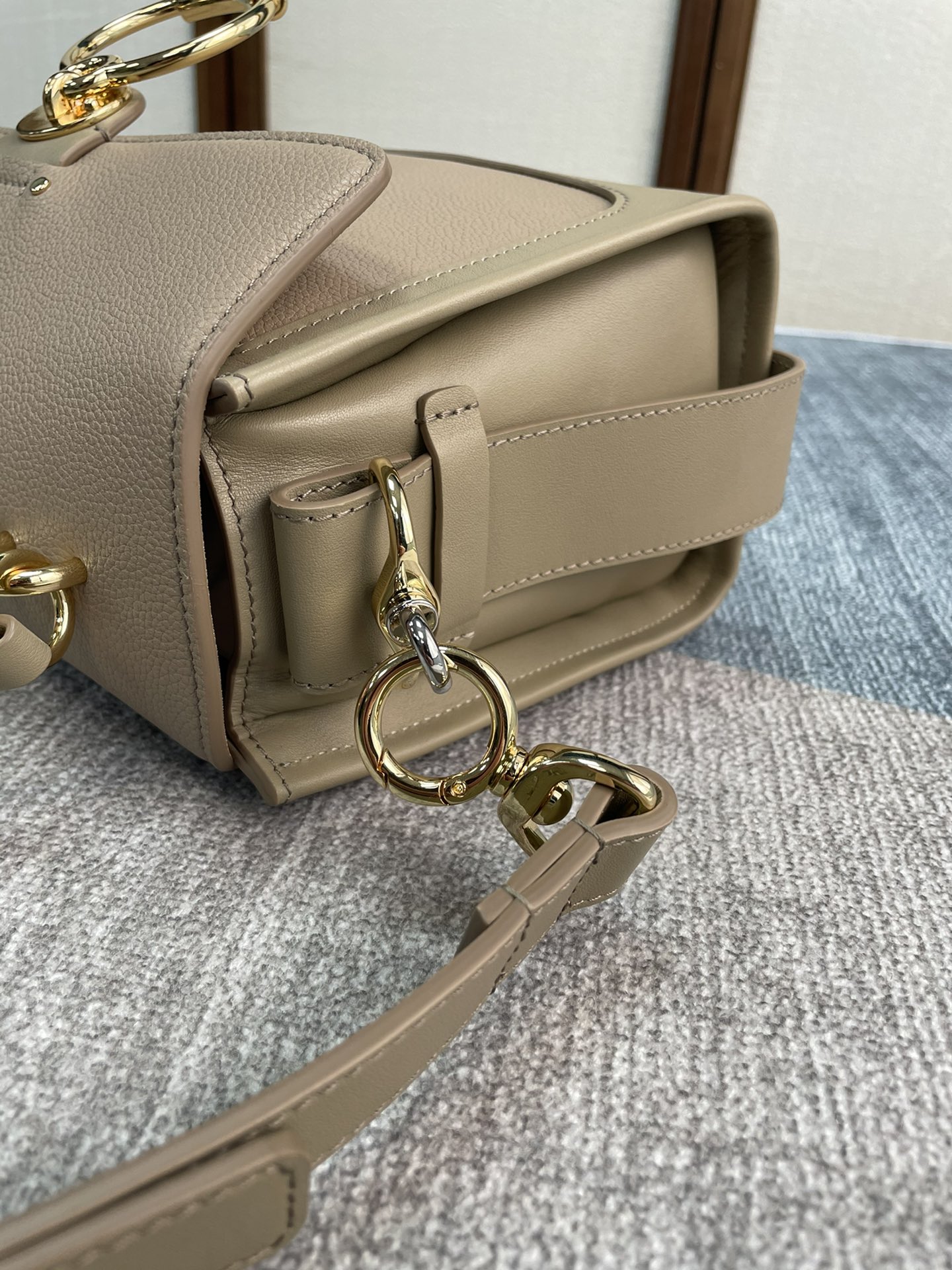 Chloe Tess Day Large Handbag - Elephant Gray 96101 - Image 3