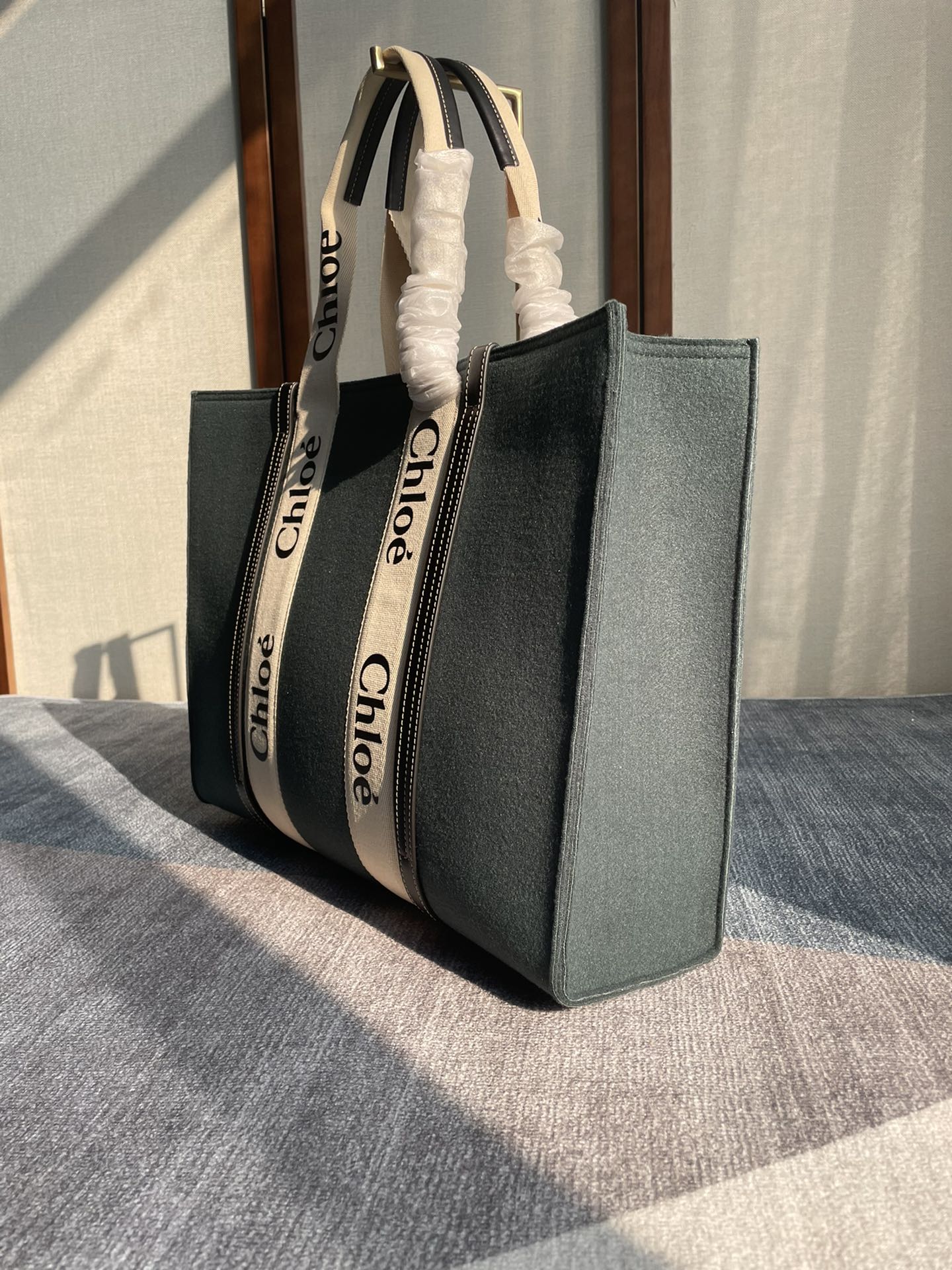 Chloe Woody Large Tote Bag - Black 39094 - Image 5
