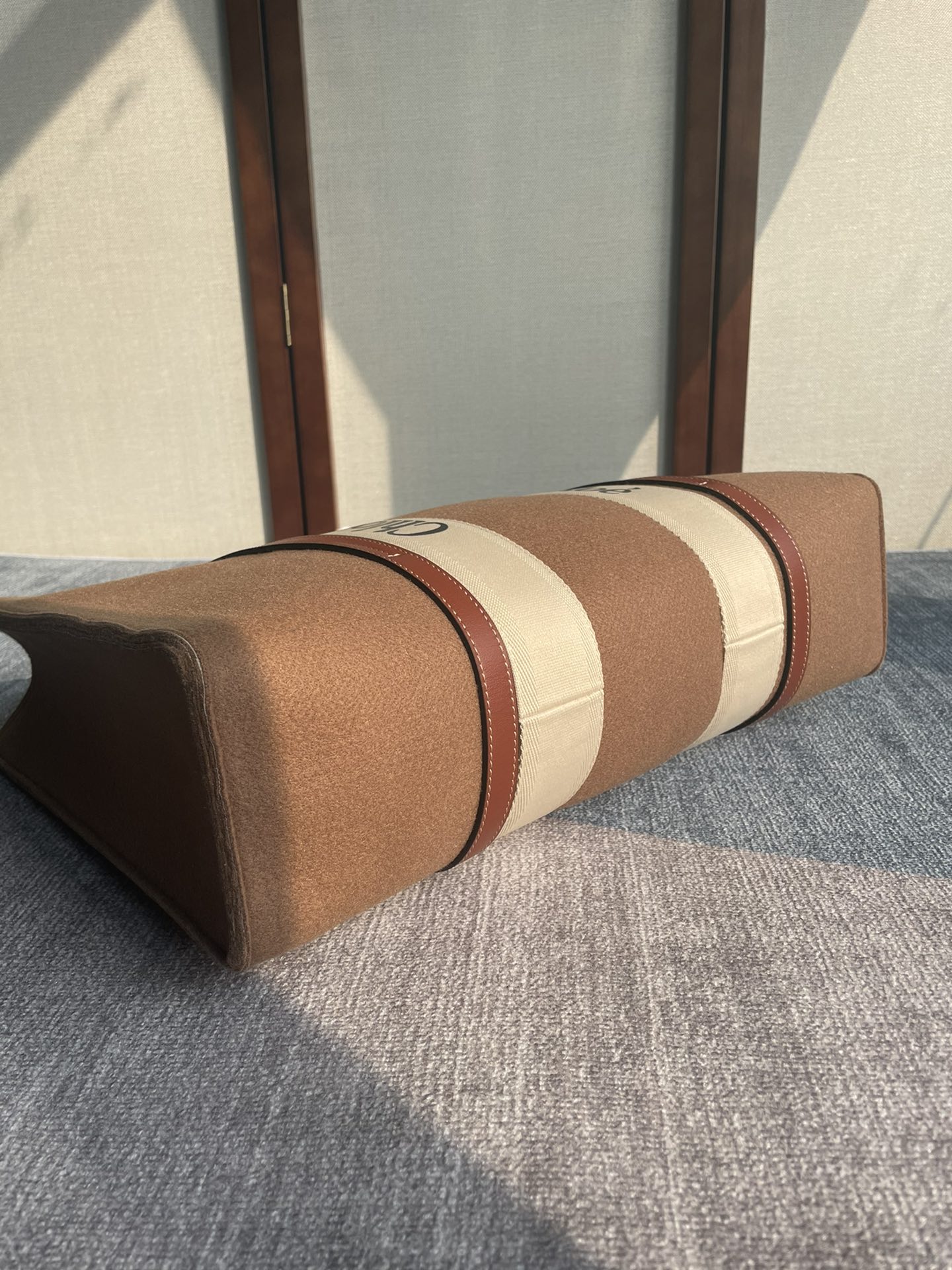 Chloe Woody Large Tote Bag - Brown 36147 - Image 3