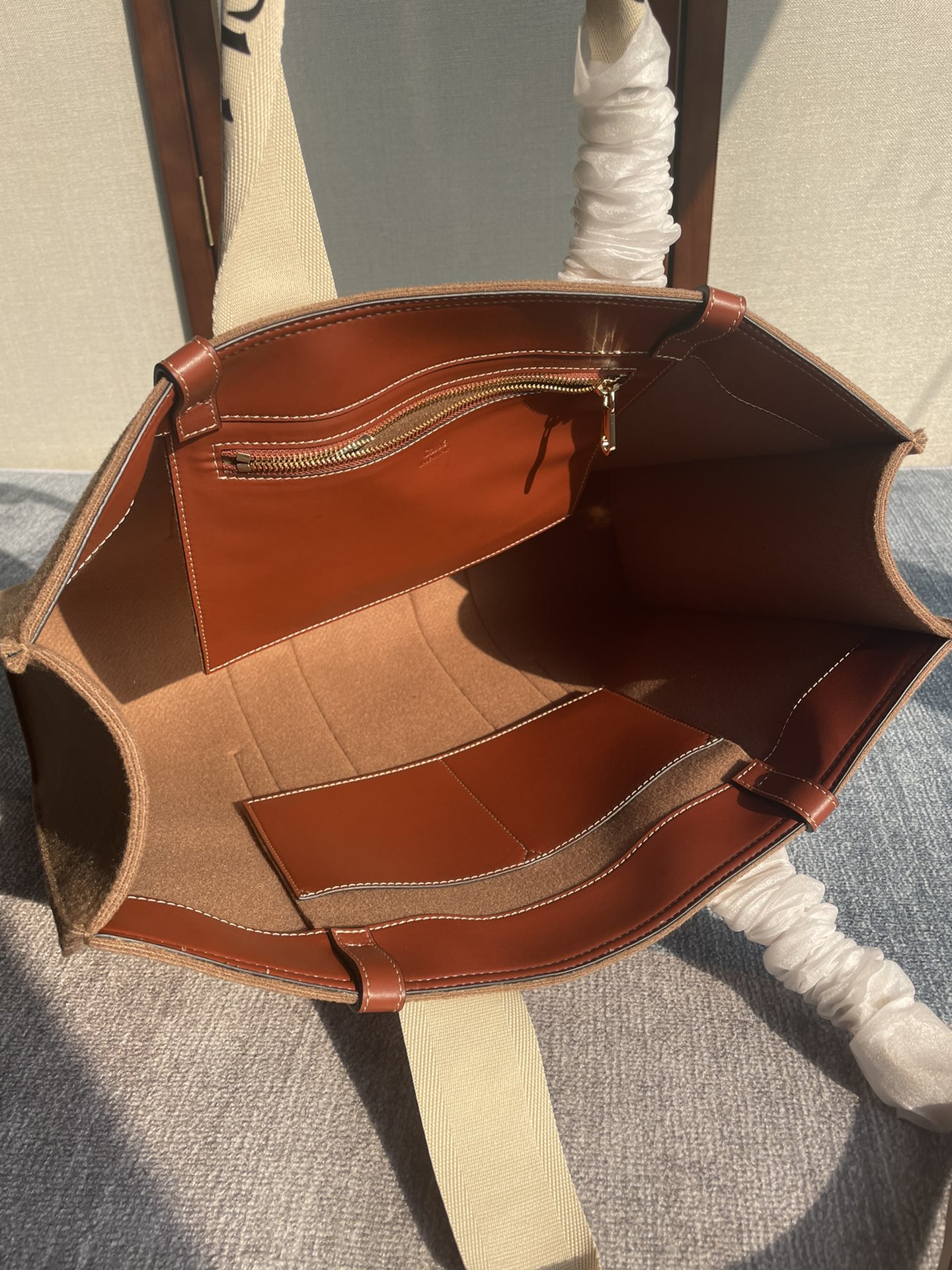 Chloe Woody Large Tote Bag - Brown 36147 - Image 2