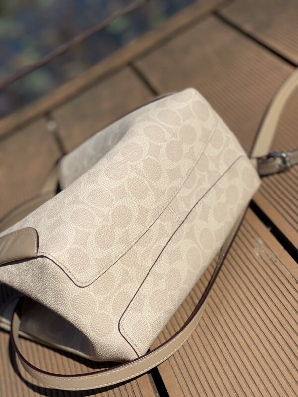 Coach C Family Vegetable Basket Small Handbag - Cream 50209 - Image 5