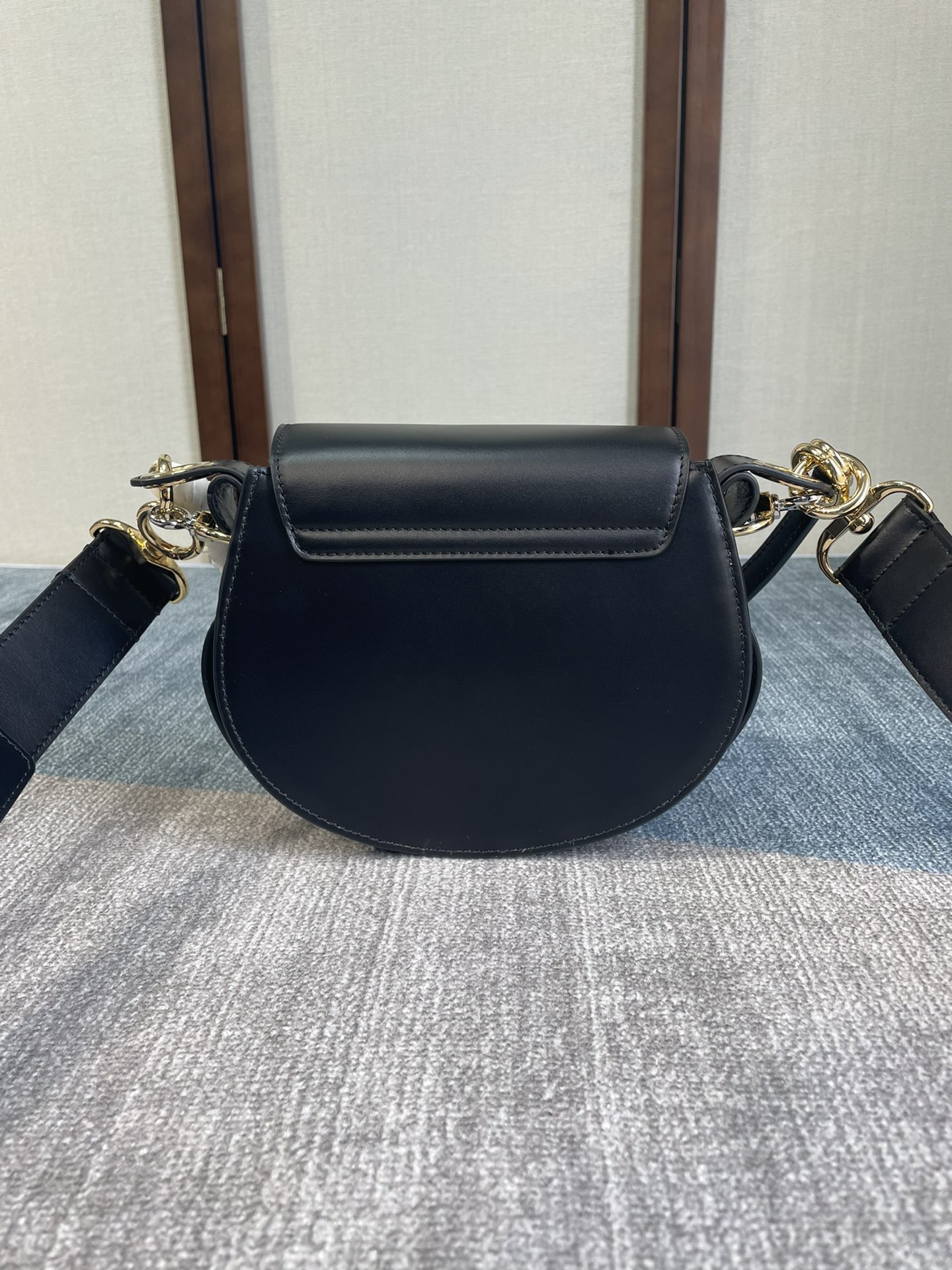 Chloe Tess Saddle Crossbody HandBag - Black 97672 - Image 4