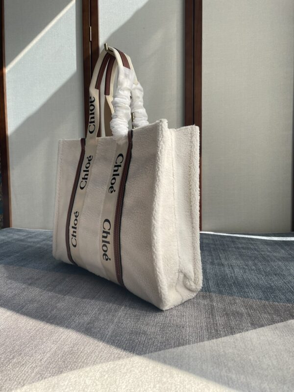 Chloe Lamb Wool Woody Large Tote Bag - Brown 55245 - Image 2