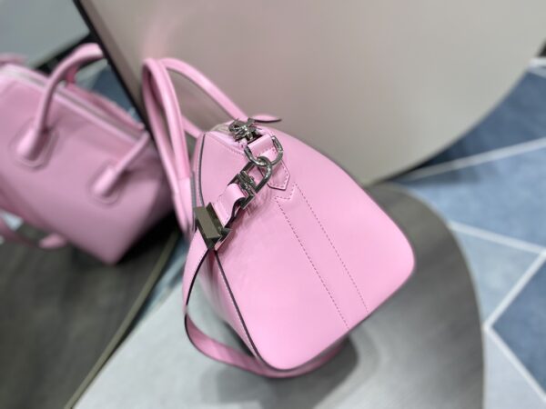 Givenchy Classic Antigona Motorcycle Small Bag - Pink 91086 - Image 3