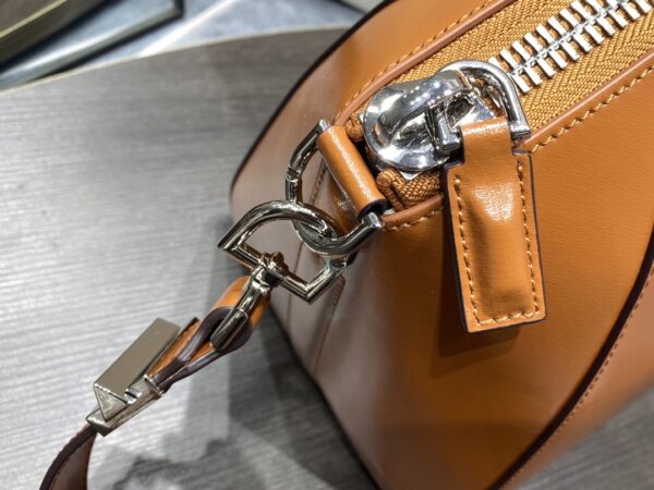Givenchy Classic Antigona Motorcycle Large Bag - Orange 81919 - Image 5
