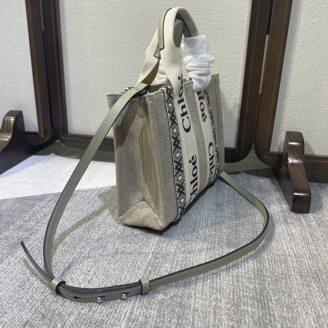 Chloe Woody Diamond Embroidered Medium Tote Bag 93127 - Image 5