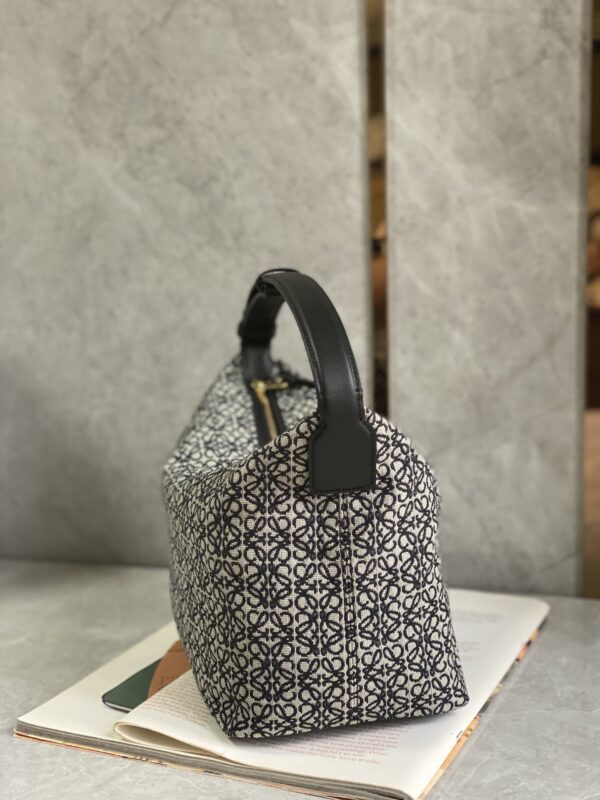 Celine Cubi Embroidered Lunch Medium Bag - Black 74983 - Image 5