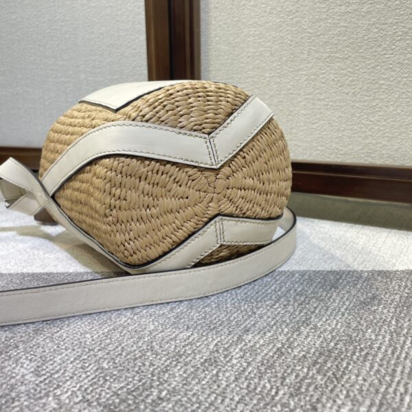 Chloe Concave Shape Basket Bag - White 35762 - Image 3