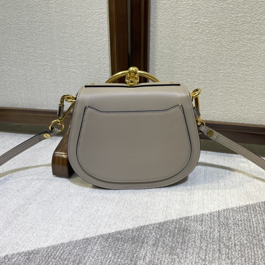 Chloe Small Nile Bracelet Minaudiere Handbag - Gray 58918 - Image 4