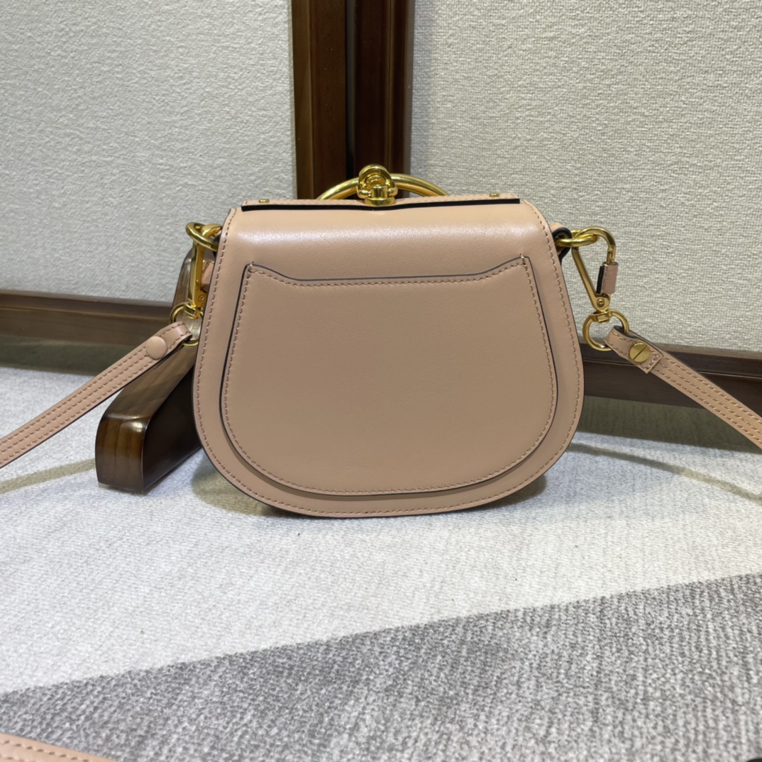 Chloe Small Nile Bracelet Minaudiere Handbag - Cream 40535 - Image 4