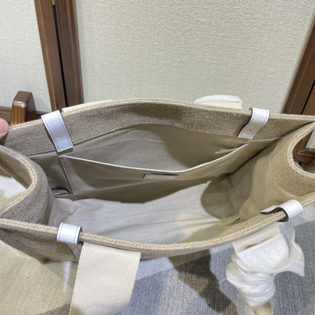 Chloe Woody Medium Shoulder Strap Tote Bag - White 41563 - Image 2