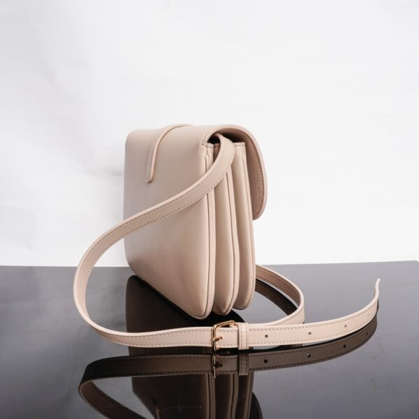 Celine Tabou Medium Smooth Cow Leather Handbag - Light Pink 93944 - Image 5
