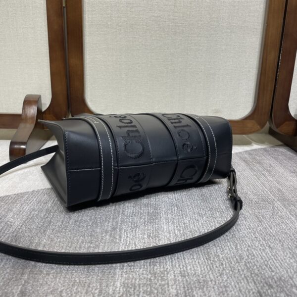 Chloe 22S Woody Small Tote Bag - Black 99300 - Image 4