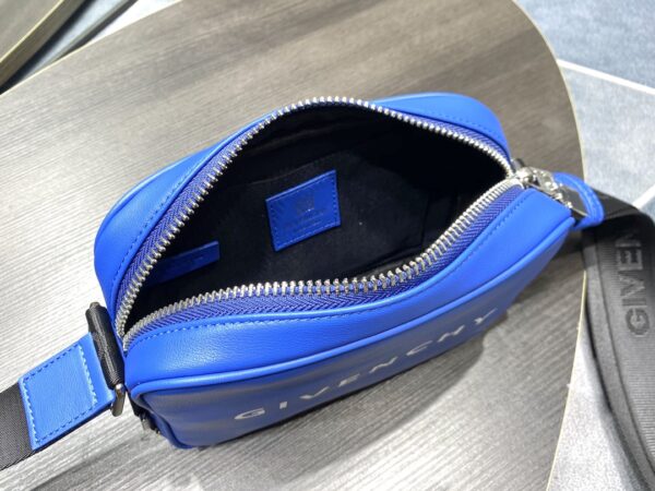 Givenchy G-essentials Camera Bag - Blue 53411 - Image 2