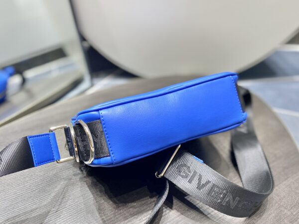 Givenchy G-essentials Camera Bag - Blue 53411 - Image 3