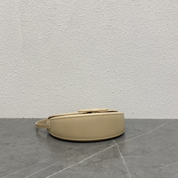 Celine Basace Arc De Triomphe~moon Bag - Cream 92248 - Image 4