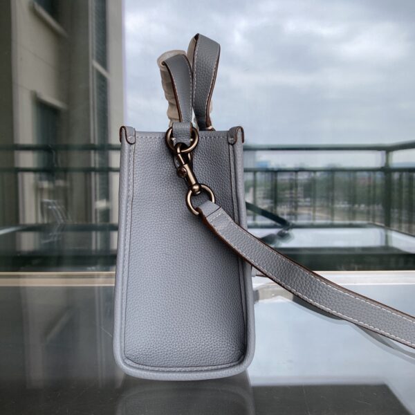 Coach Snoopy Versatile Handbag - Gray 30540 - Image 4