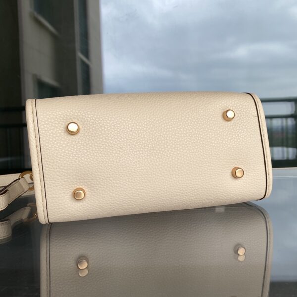 Coach Snoopy Versatile Handbag - White 97048 - Image 3