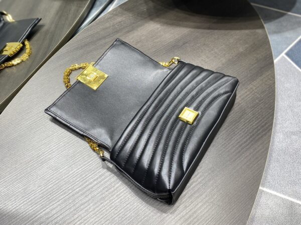 Givenchy 4g Soft Small Handbag - Black 16055 - Image 3