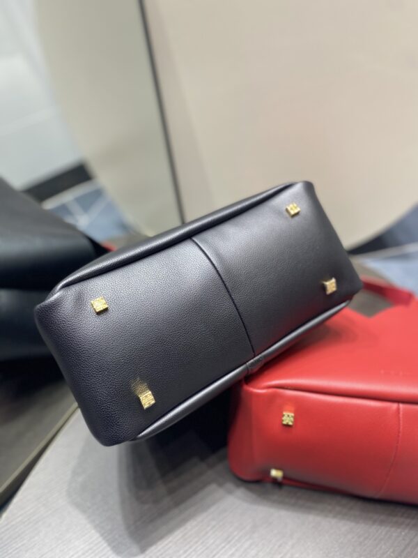 Givenchy G-hobo Medium Size Handbag - Black 11035 - Image 4