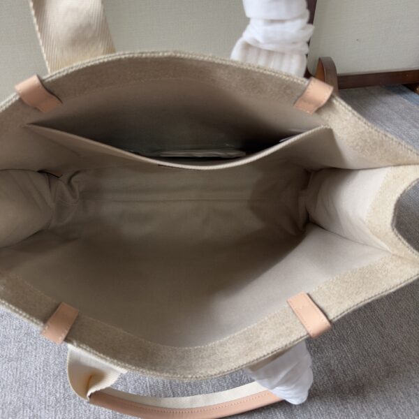 Chloe Woody Large Tote Bag - Cream 88162 - Image 3