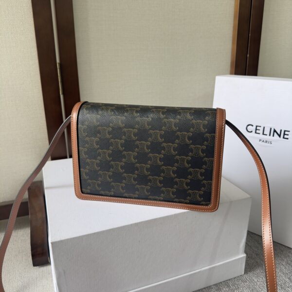 Celine Large Woc Envelope Bag 29829 - Image 4