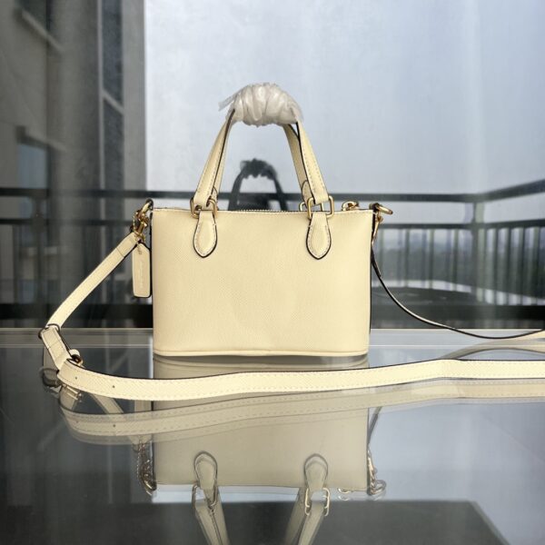 Coach Mini Dumpling Shoulder Crossbody Bag - Off White 15653 - Image 5