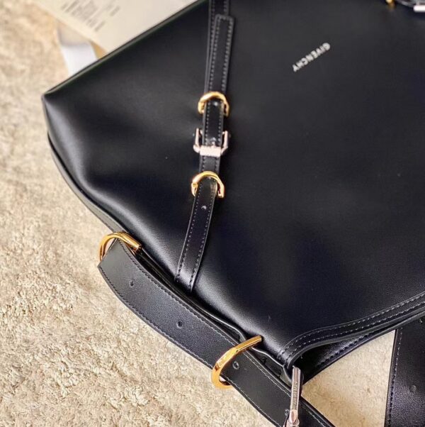 Givenchy Voyou Medium Underarm Bag - Black 69890 - Image 4