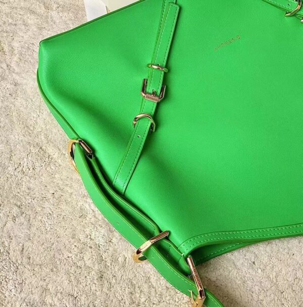 Givenchy Voyou Medium Underarm Bag - Green 77892 - Image 5