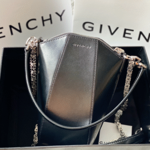 Givenchy Antigona Lock Irregular Chain Bag - Black 73137