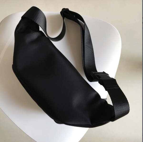 Givenchy Small Zippered Pocket Waist Bag - Black 29282 - Image 4