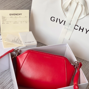Givenchy XS Antigona Armpit Bag - Red 71711
