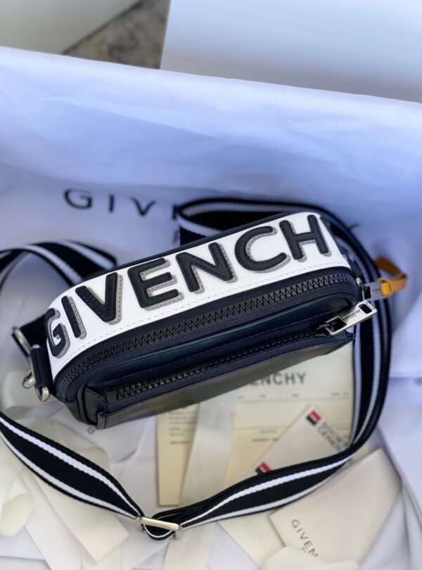Givenchy Inverted Letter Crossbody/shoulder Bag - Blue 38825 - Image 3