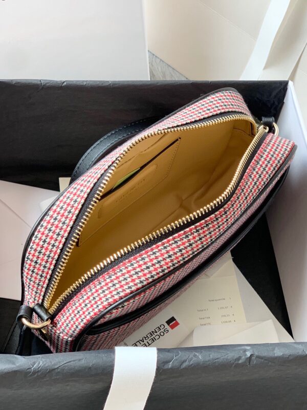 Givenchy BONDD Camera Bag - Red 70053 - Image 2
