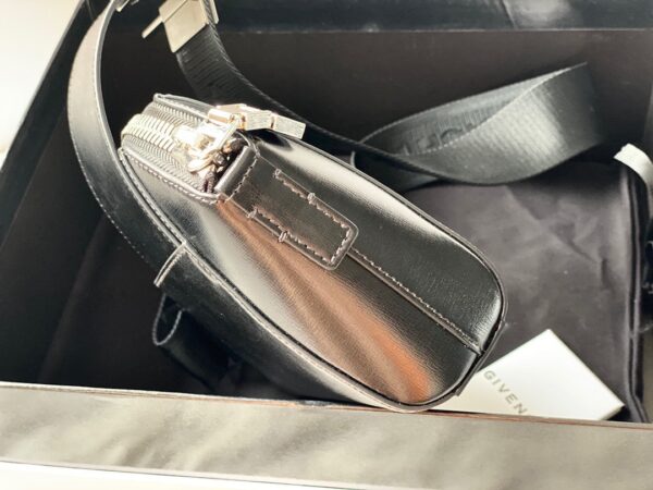 Givenchy Antigona Chest Bag - Black 64922 - Image 4