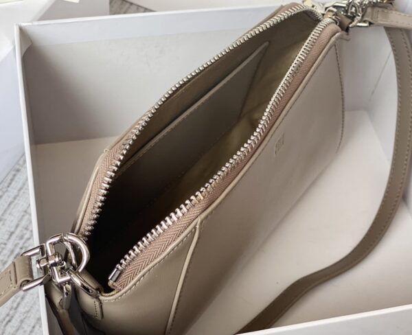 Givenchy XS Antigona Armpit Bag - Elephant Gray 40303 - Image 4