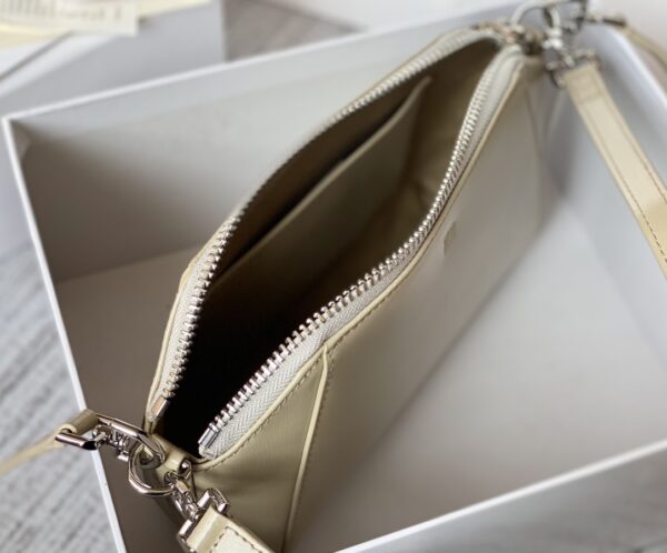 Givenchy XS Antigona Armpit Bag - Off White 30783 - Image 4
