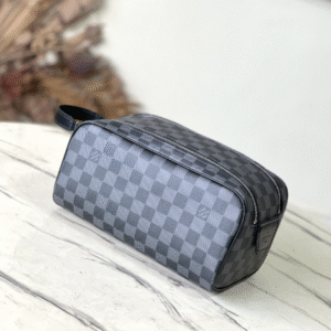 Louis Vuitton Haig Dopp Washing Bag - Black 71892